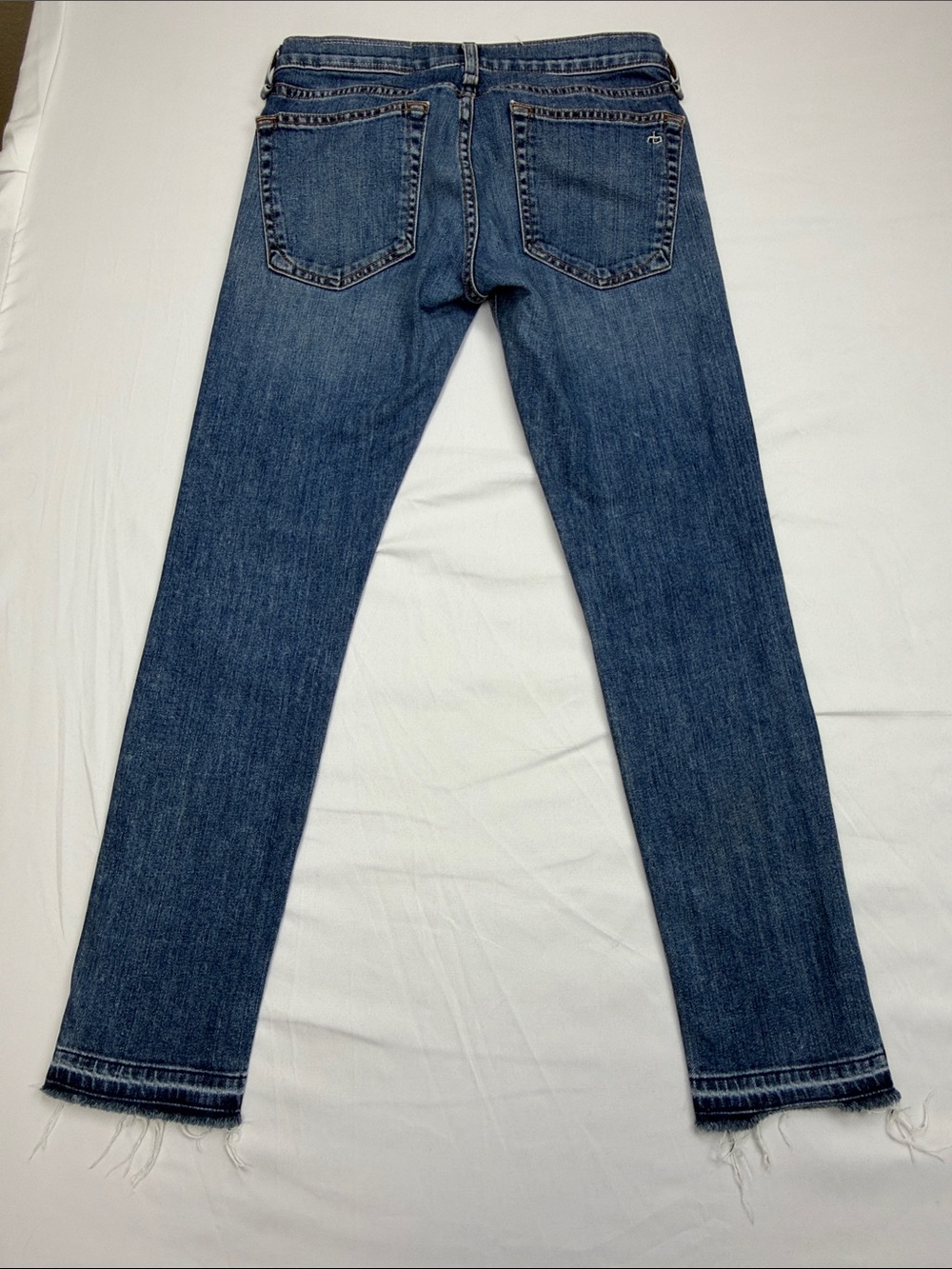 rag & bone Dre Capri Cropped Ankle Jeans in Mid Blue Wash - Picture 8 of 9